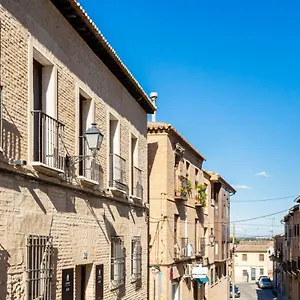 Dobo Azacanes Hotel